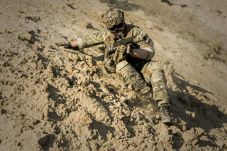 tactical combat boots